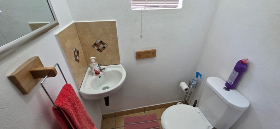 8 Bedroom Property for Sale in Meiringspark North West